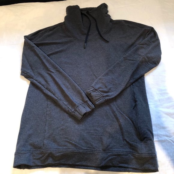 Lululemon Twisted and Tucked Long Sleeve - Picture 2 of 11